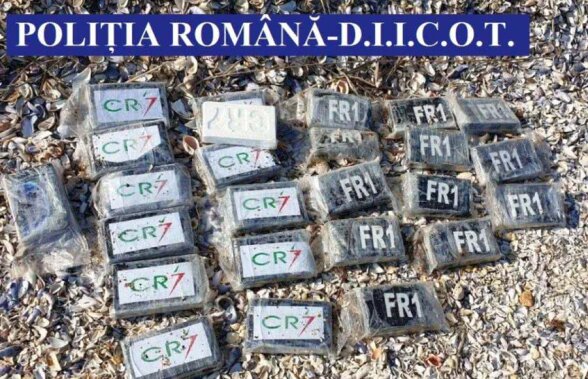 FOTO ȘOCANT! Pungi de cocaină cu numele lui Cristiano Ronaldo au fost găsite pe plaja din Cap Aurora!