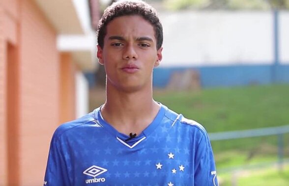 FABULOS Joao Mendes, fiul lui Ronaldinho, i-a cucerit pe brazilieni! Cruzeiro i-a oferit un contract la 14 ani fără să știe că e băiatul „Dințosului”