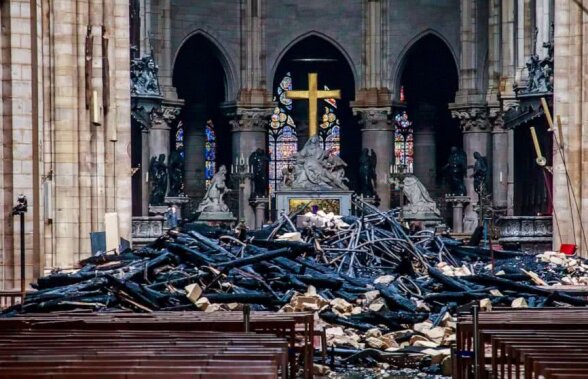 Simona Halep a urmărit cu tristețe cum Catedrala de la Notre Dame a fost cuprinsă de flăcări: „Eram toate fetele la masă când a început incendiul”