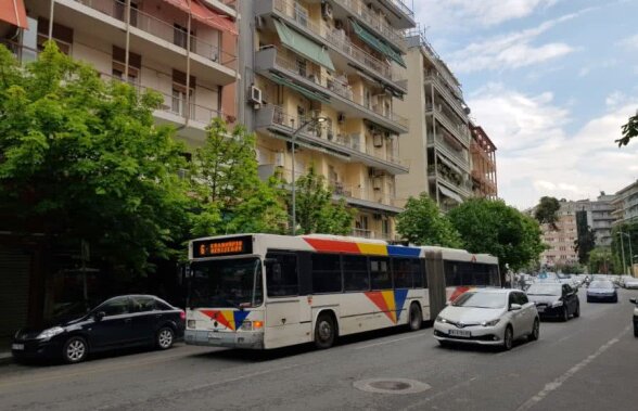 PAOK - LEVADIAKOS // Grecii călătoresc românește ;) Detaliu din Salonic înaintea duelului care îi poate aduce titlul lui Răzvan Lucescu