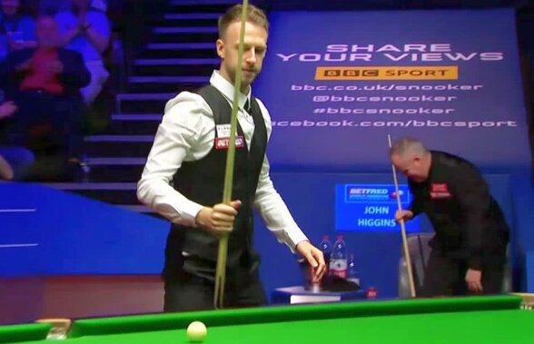 VIDEO Spectacol pentru fani sau gest umilitor?! Gestul controversat făcut de Judd Trump în finala CM de snooker