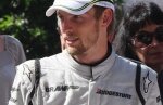 Jenson Button va fi decorat de regina Marii Britanii