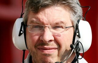 Ross Brawn crede că Schumacher încă poate cîştiga curse