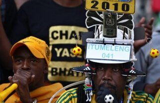 Un somalez cîntă imnul Cupei Mondiale! Ascultă melodia!