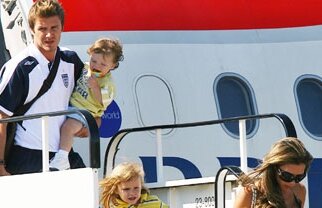 Englezii plătesc pentru securitatea rudelor la CM 2010 » Escortă de lux