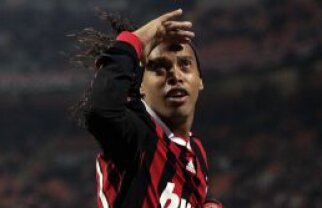 Ronaldinho vrea să demonstreze contra Interului că merită să joace la CM 2010