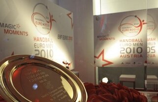 Franţa e favorită la cîştigarea Campionatului European care începe marti în Austria