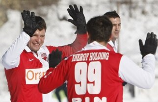 Prima victorie pe 2010 pentru "cîini" » De 3 x fini