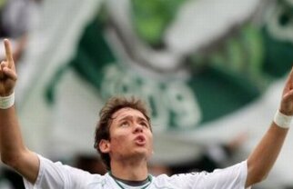 Nu mai vine Cassano la Fiorentina? Viola îl ia pe Keirrison de la Barcelona!