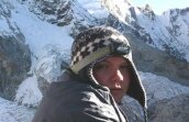 Crina Popescu, cea mai tînără alpinistă pe Carstensz Pyramid