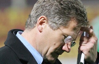 Conducerea nu l-a susţinut, suporterii îl regretă: "Au uitat ce a făcut Bölöni pentru Standard"