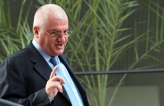 Dumitru Dragomir confirmă că prima etapă se joacă pe 20 februarie » "Amînăm doar dacă e potop"