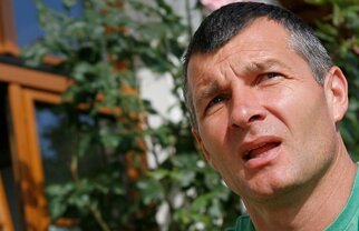 "Să nu-l mai plîngem pe Bucur!"