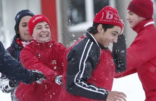 Metode inedite de antrenament pentru juniorii dinamovişti » Bulgări în loc de minge