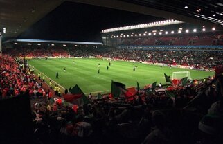 Unirea va fi susţinută de 1500 de români la meciul cu Liverpool! » Asalt la Anfield