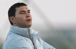 Meciul orgoliilor a încins zăpada » Borcea: "Te-am bătut cînd am vrut!" / Mititelu: "Eşti mai rău ca Penescu!"