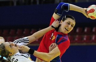 În grupa Oltchimului, Dinamo Volgograd a învins Hypo Viena: 27-21