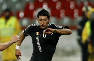 Florin Costea: "N-avem nici o şansă să mai rămînem în Liga I dacă ne mai arbitrează aşa" :X