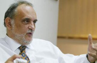 "Să-ţi fie ruşine, Dinu Patriciu!"