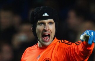 Cech s-a accidentat ca Lobonţ şi a fost înlocuit!
