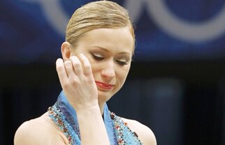 Patinatoarea Joannie Rochette i-a dedicat mamei decedate medalia cucerită la Vancouver » Bronzul durerii