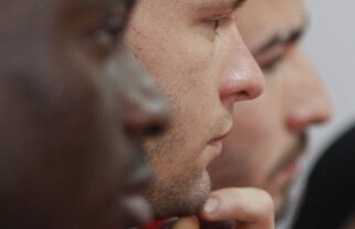 Jucătorii dinamovişti au vrut să arate că sînt uniţi » Caragiale în alb şi roşu