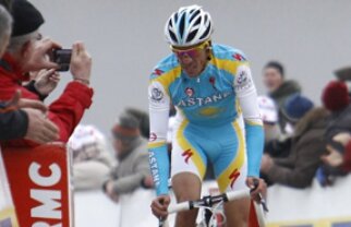 Primul glonţ al sezonului » Alberto Contador îmbracă tricoul galben în Cursa Soarelui