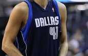 "Wunderkind" Dirk Nowitzki, starul lui Dallas Mavericks, a depăşit bariera celor 900 de meciuri în NBA!