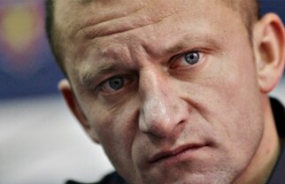 Dorinel Munteanu spune că nu va riposta dacă va fi atacat cu bulgări în Ghencea!