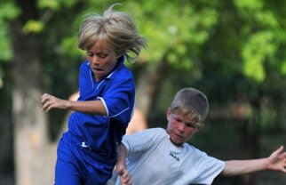 Citiţi-i copilului vostru acest text! Computer sau fotbal?