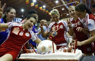 GALERIE FOTO / Oltchim-Hypo Viena 32-27 / Oltchim merge în semifinale de pe primul loc