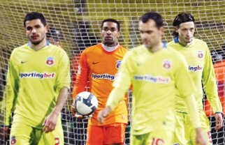 Steliştii sînt supăraţi pe conducere » Un an fără prime