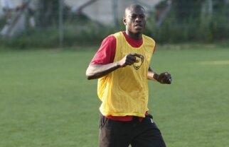 N'Doye revine în primul "11" al lui Dinamo cu CFR