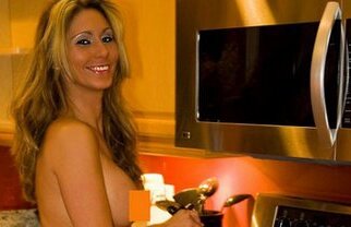 Tiger Woods şi altă vedetă porno