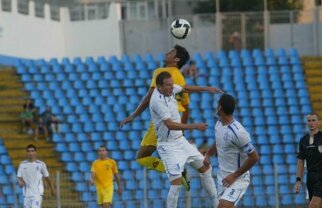 Petrolul Ploieşti - Farul Constanţa, de la ora 13:00