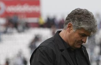 Primul pas greşit pentru Andone, primele fluierături