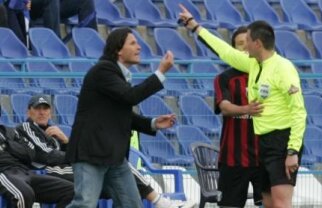 Napoli acuză arbitrajul: "Balaj ne-a dezavantajat clar"