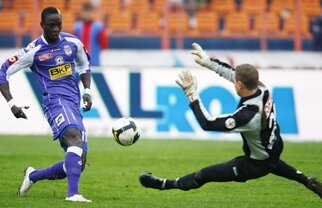 Timişorenii sînt mai buni la comisii decît la fotbal