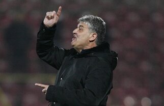 Andone, atac la Mitică