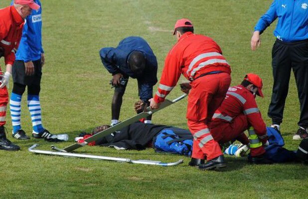 Un jucător aflat în probe la Bistriţa a suferit o accidentare cruntă: dublă fractură de tibie şi peroneu