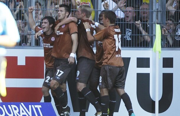 St. Pauli şi-a trecut ofiţerul de presă în lot