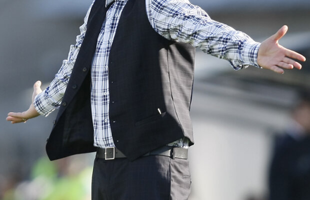 Ilie Stan îşi motivează elevii: "CFR a cîştigat nemeritat în tur!"