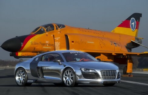 La soare te poti uita, dar la R8...