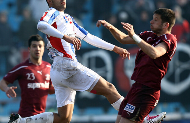 Omul negru » Pena este jucătorul decisiv al lui Dorinel