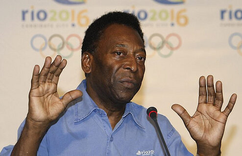 Pele: "Jucătorii de azi iubesc doar banii. Pericol pentru fotbal"