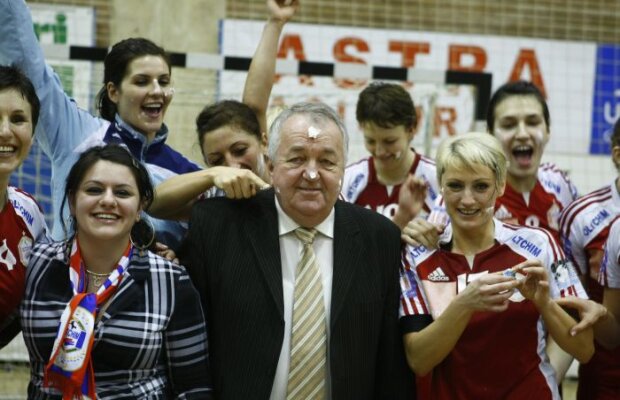 Ioan Gavrilescu: "Aducerea Anjei la Oltchim a fost o greşeală pe care ne-o asumăm. "