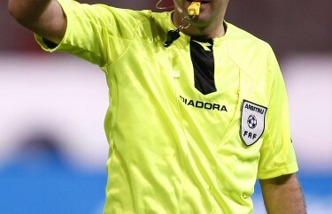 Borcea: "Sper ca Robert Dumitru să nu-şi încheie cariera în Grant" / "Vamă": "Avram deja îi caută scuze lui Nica"