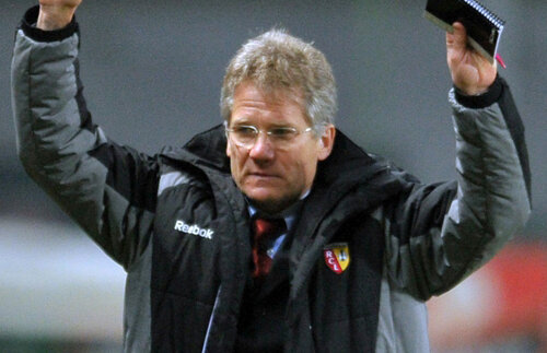 Înfrîngere într-un cor de fluierături pentru Boloni în Franţa :S