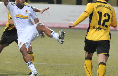 FC Vaslui nu a reuşit să profite de pasul greşit al liderului, remizînd la Braşov » Împiedicaţii