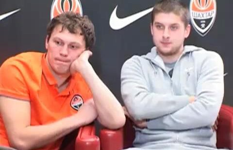 VIDEO / Elevii lui Mircea Lucescu şi-au pus mîinile în cap cînd au aflat că joacă împotriva Barcelonei